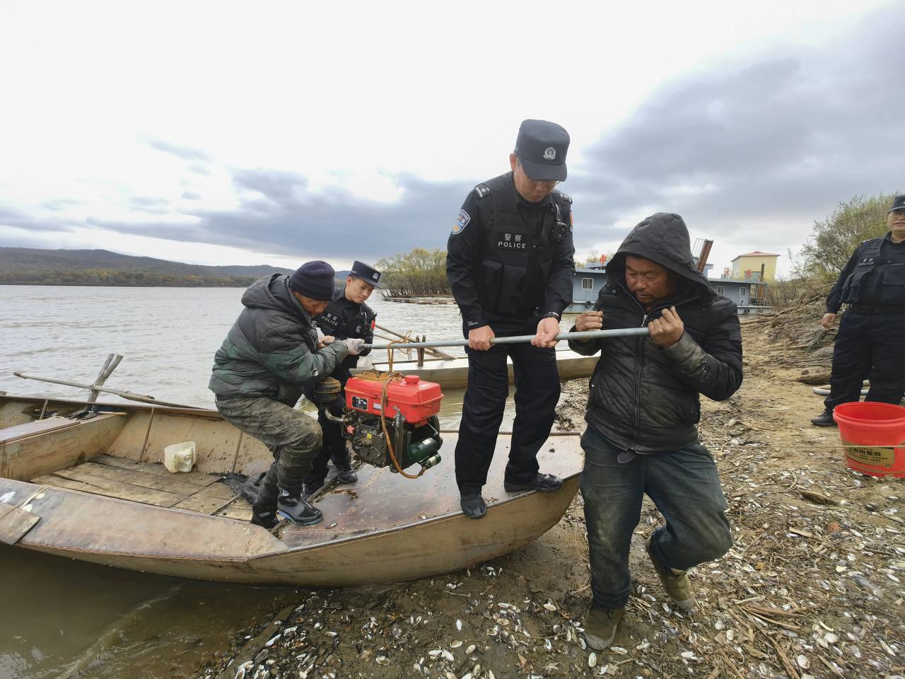 图：饶河县电视台